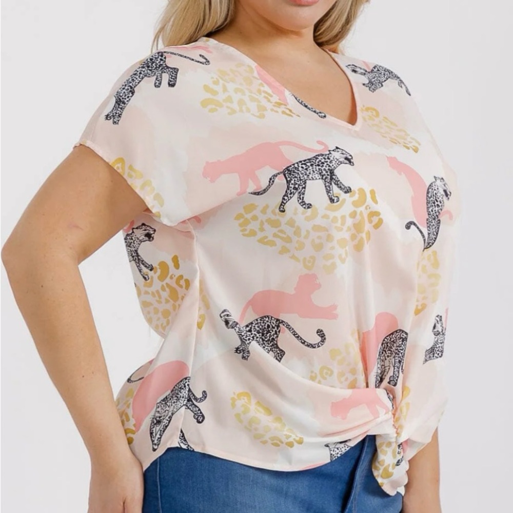 Plus Leopard Print V-Neck Women's Top - Pink and Cream